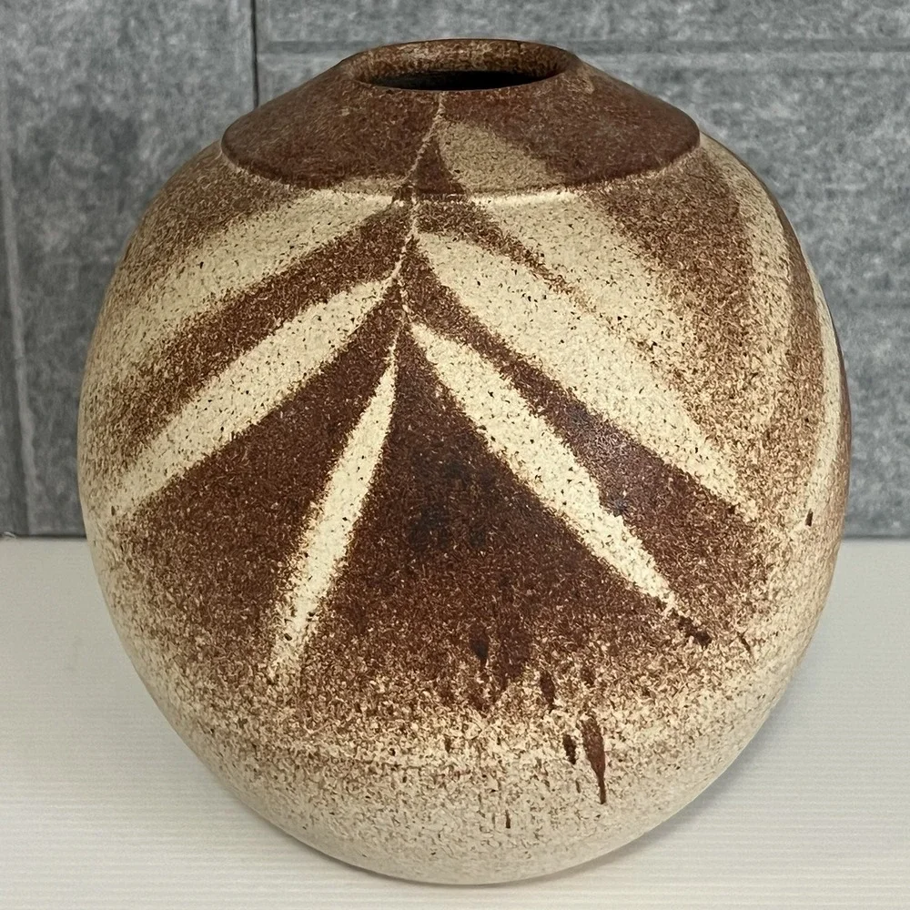 Hand Crafted Studio Pottery Round Vase Signed Dated 1995 Speckled Brown Beige